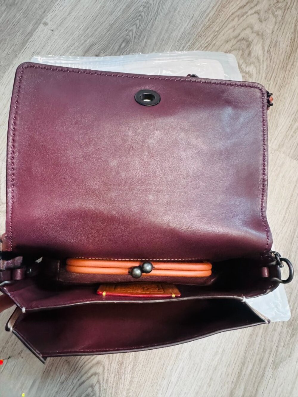 COACH - Picture 3 of 6